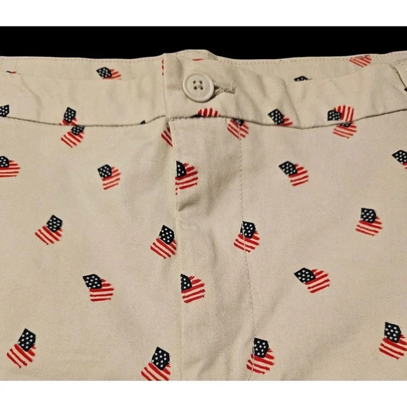 Magellan Outdoors Shorty Shorts American Flag Print Women's Plus Size 24 EUC - Picture 6 of 8
